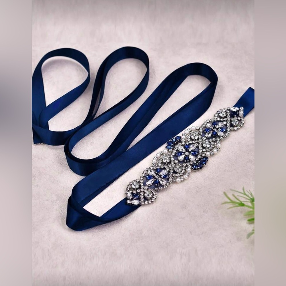 NEW Elegant Navy Blue and Silver Women's Belt